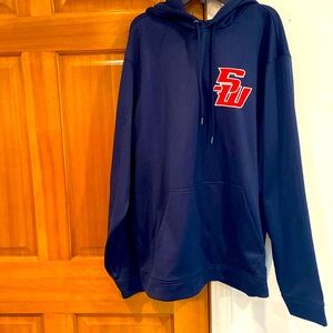NWOT! Men’s size XL, navy blue SW hoodie with front pocket!